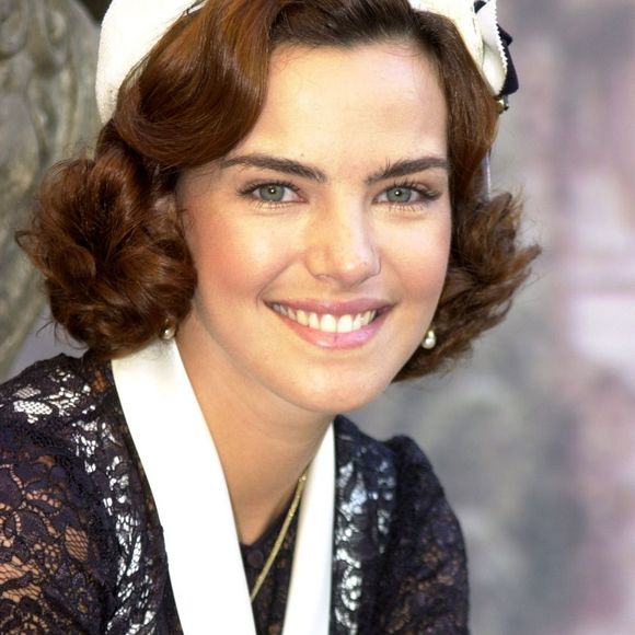Ana Paula Arósio puxou o elenco da novela 'Esperança', em 2002