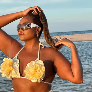 Corpo real: em uma ocasião, Gaby Amarantos disparou após críticas por fotos de biquíni: 'Tenho liberdade de fazer o que bem desejo'.