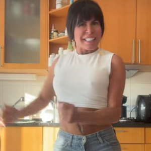 Durante participação no Jornal dos Famosos, da LeoDias TV, Gretchen revelou que se submeteu a uma blefaroplastia, cirurgia plástica realizada nas pálpebras para remover o excesso de pele, gordura ou flacidez que pode causar aparência de cansaço, envelhecimento ou até prejudicar a visão.