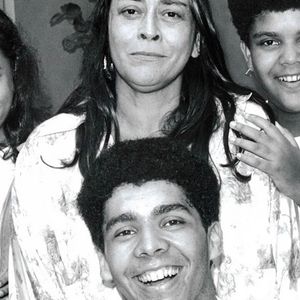 Preta Gil era irmã de Maria Gil e de Pedro Gil, músico e que faleceu vítima de um trágico acidente em 1990.