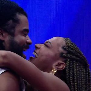 Aline e Diogo Almeida trocaram beijos quentes no 'BBB 25'