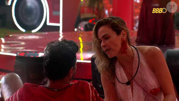 Ana Paula provocou Cowboy no 'BBB 26', o chamando de 'detentor da moral', durante a festa