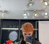 Juliano Floss mudou seu visual recentemente e apareceu com o cabelo ruivo, o que deixou muita gente impressionada