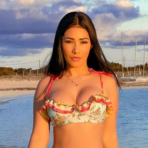 Irmã de Simone, a famosa Simaria está completando mais um ano de vida nesta segunda-feira, (16/06)!