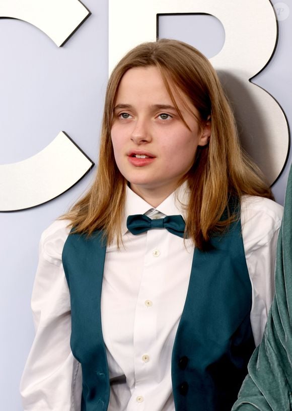 Vivienne Marcheline Jolie-Pitt segue agora para uma audiência que definirá os próximos passos para a exclusão do sobrenome Pitt