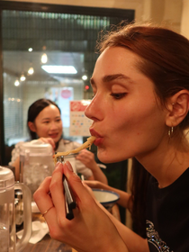 Matcha é o novo luxo engarrafado! O perfume da Mondepars inspirado no Japão, lançado no século XXI por Sasha Meneghel, se tornou minha nova obsessão quiet luxury; saiba o valor
