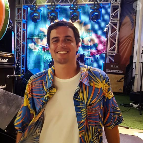 Há alguns anos, a aparência de Felipe Dylon tem dado o que falar na web, já que o cantor de 'Musa do Verão' está bem diferente