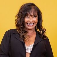 Hoje no 'BBB 26', Solange Couto perdeu 17kg em menos de 2 meses com ajuda de injeção e foi confundida com filha adolescente