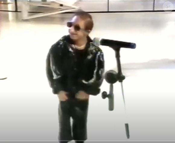 Um adolescente, portador de uma doença genética rara que causa nanismo, microcefalia e retardo mental, foi exposto de forma vexatória no palco do ‘Domingão do Faustão’