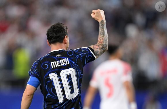 Lionel Messi começou no banco pela primeira vez em uma Copa desde 2006, marcou mais um gol e teve uma decisão elogiada por Lionel Scaloni após a vitória da Argentina sobre a Jordânia