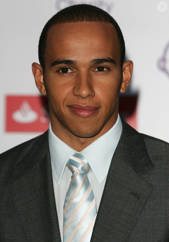 Lewis Hamilton manteve o mesmo corte durante muitos anos