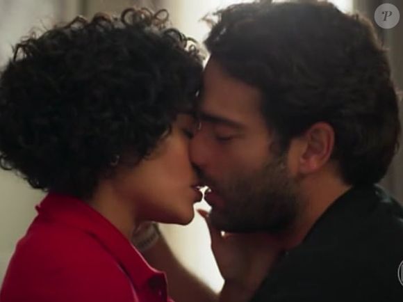 Maria de Fátima (Bella Campos) não deixa por menos e acaba com reconciliação de Afonso (Humberto Carrão) com Solange (Alice Wegmann)