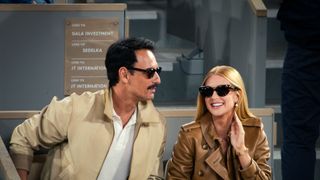 Na paleta! Marina Ruy Barbosa e Rodrigo Santoro combinam looks em tons terrosos e ostentam estilo durante partida de tênis