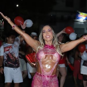 Mulher Melão recrutou um squad de mulheres famosas, algumas delas, estreantes na Sapucaí