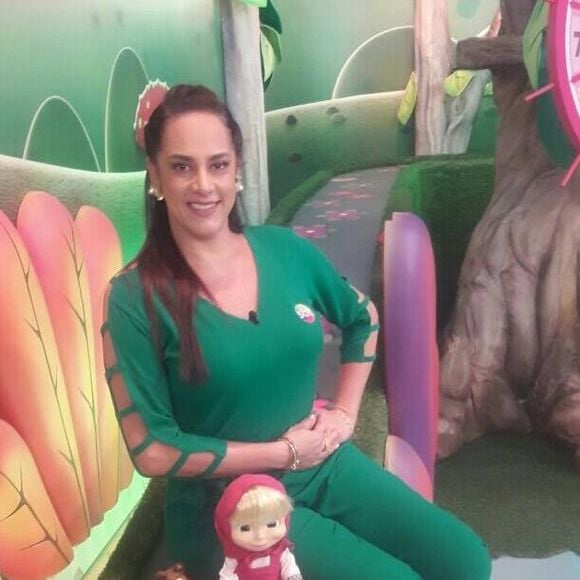 No SBT, Silvia Abravanel sempre aparecia com looks colados exibindo seu corpo