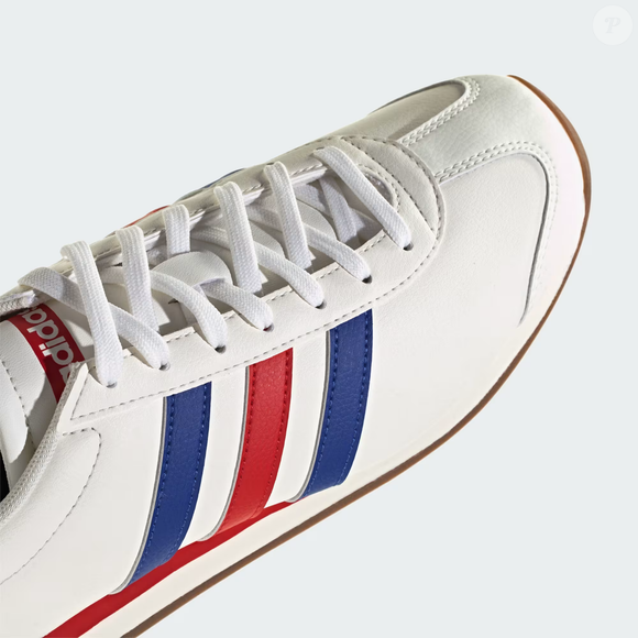 Quanto custa? Até o fechamento da matéria, o Adidas Runvista era vendido por R$ 249,99, com opção de pagamento em até duas parcelas de R$ 125,00 sem juros