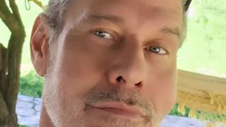 Galã da Globo nos anos 1990, Nico Puig namora produtor há quase 3 décadas e teve profissões bem longe das novelas ao morar nos EUA