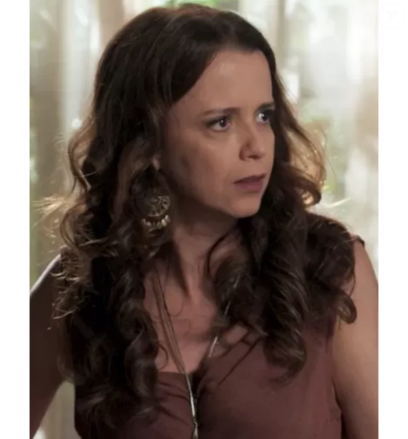 Severa (Dani Barros), irmã de Felipe, tentará fazer a família enxergar que Melissa pode estar usando o filho para manipular a situação. “Vocês caíram na armadilha. Melissa deve ter se escondido em algum canto com o Alex só pra deixar todo mundo nesse estado”, disparará.