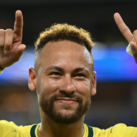 Neymar desiste de desistir da Copa? Dirigentes de futebol e carta aberta do pai do jogador aumentam chances de novo Mundial; situação parecida já aconteceu com Messi