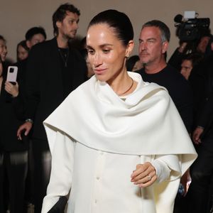 Meghan Markle fez um apelo para que Príncipe Harry mantenha distância das primas. A informação é da revista britânica OK! Magazine