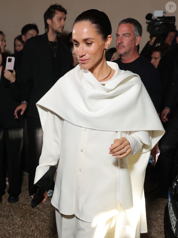 Meghan Markle fez um apelo para que Príncipe Harry mantenha distância das primas. A informação é da revista britânica OK! Magazine