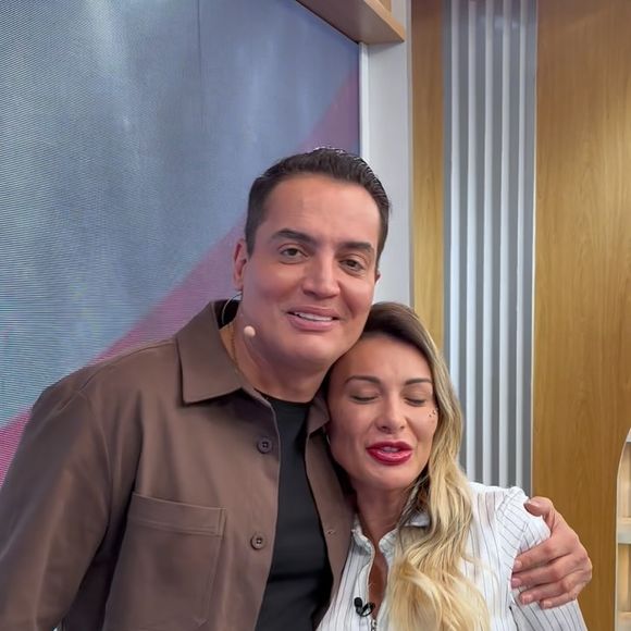 Andressa Urach participou de uma live com Leo Dias, onde respondeu às críticas de Sonia Abrão