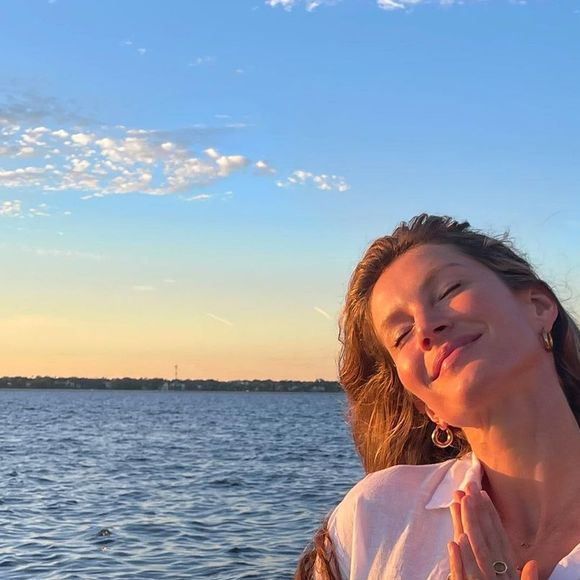 Gisele Bündchen se tornou mãe pela terceira vez no mês passado