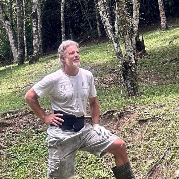 Marcello Novaes também dedica seu dia a dia para o campo, trabalhando na colheita e criações para a propriedade