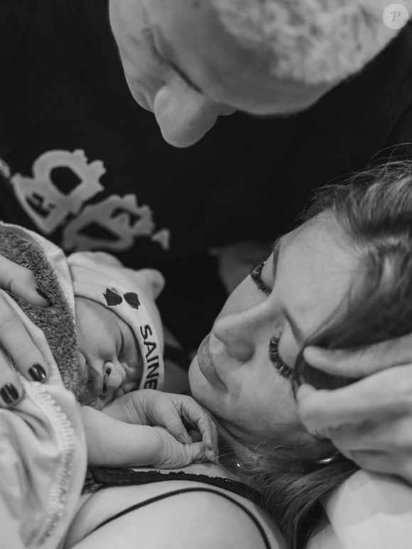 Richarlison Jr., filho de Amanda Araújo e Richarlison, nasceu com 3,5 kg em Maringá, no Paraná