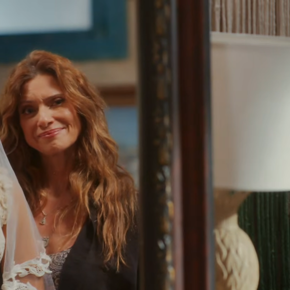 Isadora Cruz surpreende ao usar vestido de noiva de crochê em 'Coração Acelerado', novela da TV Globo, e reforça força da moda artesanal