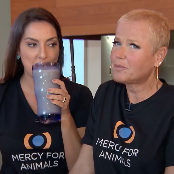 Xuxa Meneghel também deu a opção de substituir a banana por alguma outra fruta, como o morango