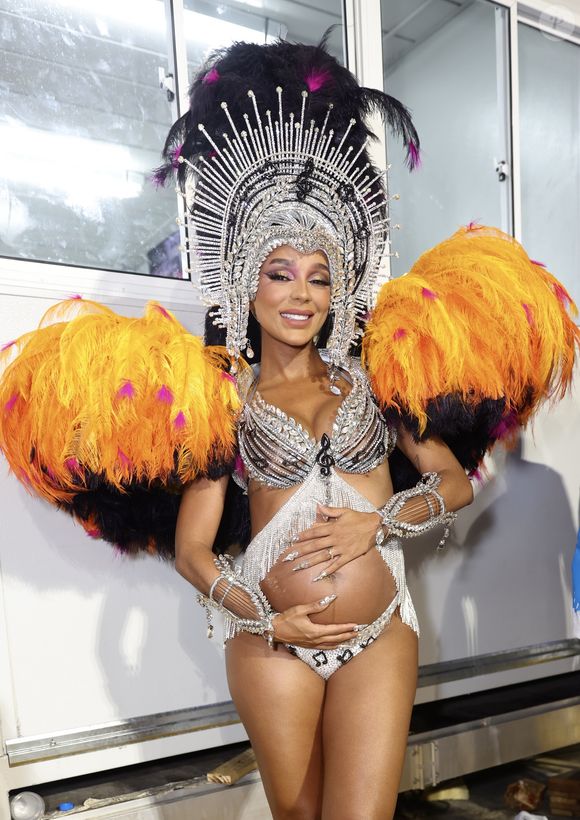 Com Brunna Gonçalves de musa, a Beija-Flor homenageia o legado de Laíla, um dos diretores carnavalescos mais importantes da história do Carnaval. Ele morreu em 2021