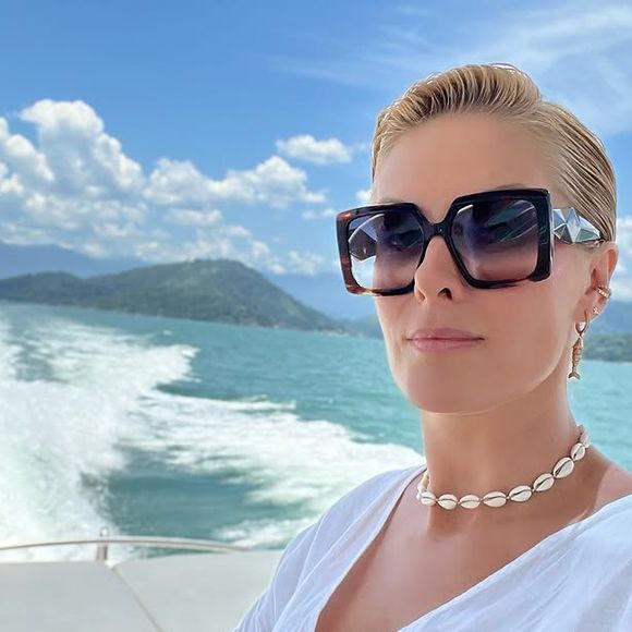 Ana Hickmann negou que tenha sido condenada a pagar pensão alimentícia ao ex