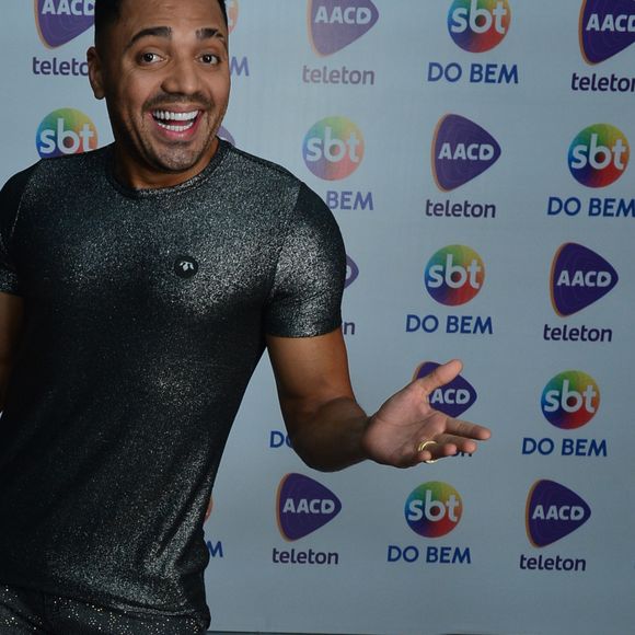 Tirullipa teve mensagens vazadas onde se declara para a mulher, com quem teria começado a se relacionar há cerca de 1 ano