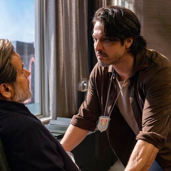 Paulinho ameaçou Ferette em cena eletrizante de 'Três Graças'