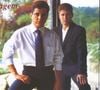 Em capas de discos que fizeram sucesso pelo Brasil, Bruno e Marrone sempre posavam juntos