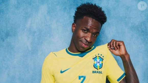 Enquanto muitas pessoas disseram que Vini Jr. não precisava das intervenções, outras alegaram que o jogador não estaria tão diferente assim