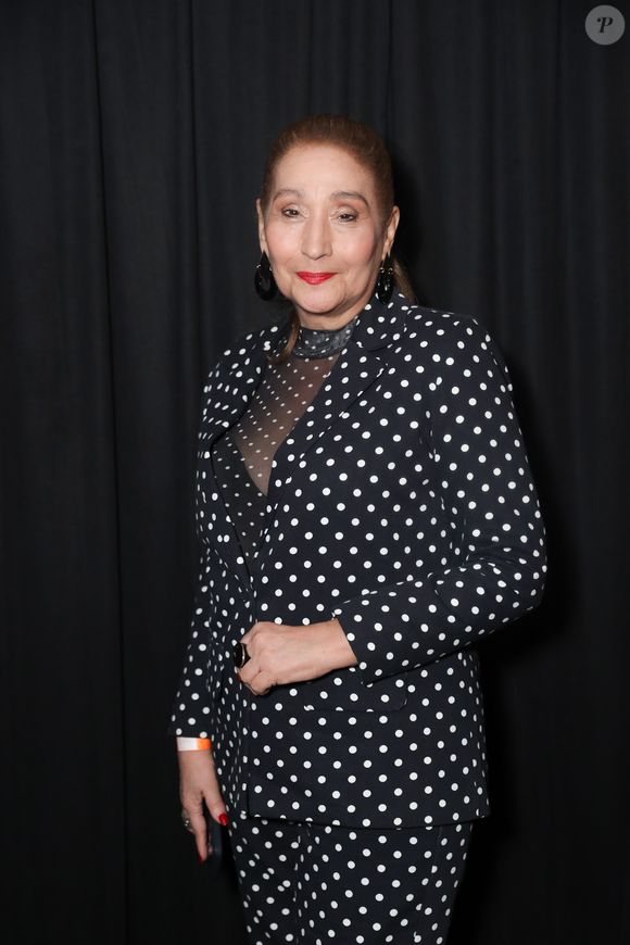 Sonia Abrão: ‘Pedir orações para o Brasil porque os olhinhos que ela mexeu, sem necessidade, estão doendo demais e ela está ficando arrependida… É gozação da nossa cara’