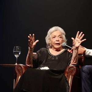 Nathalia Timberg disse em entrevista: "Você imaginar uma quase centenária no palco parece absurdo. Mas pretendo continuar abusando dos meus limites… E dos de vocês"