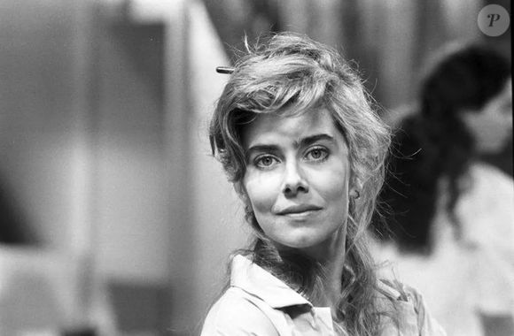 Lima Duarte foi contra romance de Sassá Mutema e Clotilde (Maitê Proença) na novela 'O Salvador da Pátria': 'A Clotilde pode sentir afeto, carinho. Tudo bem. O Sassá confunde isso com amor. Legal, é um drama verdadeiro. A partir daí não tem mais sentido'