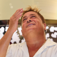 ‘Rejuvenesceu 10 anos’: Leonardo se rende à cirurgia plástica mais popular do mundo e o resultado surpreende; médicos explicam sucesso da blefaroplastia