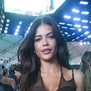 Seu primeiro trabalho nas telonas foi no filme Real Beleza, de Jorge Furtado, antes de ser descoberta pela Globo.