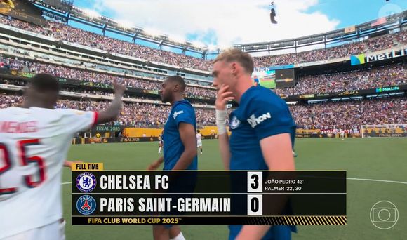 O Chelsea, de João Pedro, venceu o PSG por 3x1