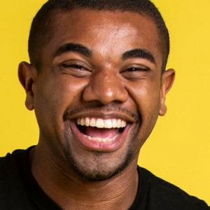 Davi Brito assume novo relacionamente