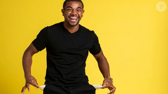 Davi Brito assume novo relacionamente