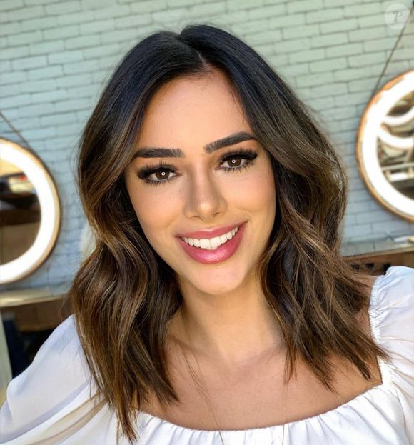 Bruna Biancardi escolheu o corte bob com textura para as madeixas