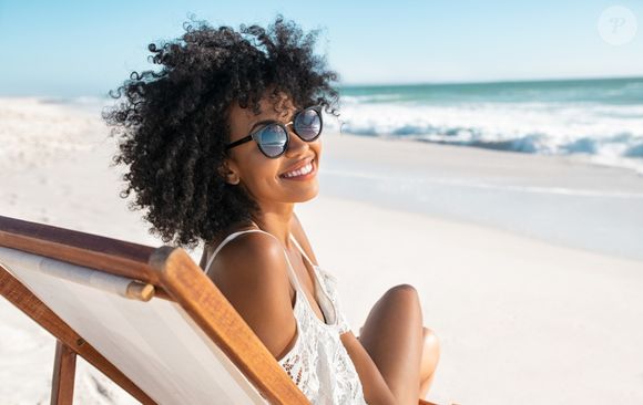 Frescor também é assinatura árabe. Tangerina, melão, água de coco e acordes aquáticos mostram que nem todo perfume árabe é intenso ou pesado demais para o calor.