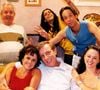 Para isso, os pais podem tomar algumas atitudes, como demonstrar carinho até nos momentos mais difíceis, mostrar que conflitos fazem parte da amizade e ajudar os filhos a enxergar o lado positivo das coisas