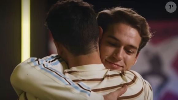O primeiro beijo de Mau Mau e Felipe vai acontecer em breve na novela 'Quem ama cuida'