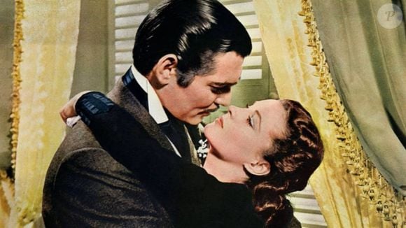 Para muitos, o filme de Victor Fleming permanece uma obra-prima atemporal. Vivien Leigh e Clark Gable estrelam este épico romance de época que aborda a Guerra Civil Americana com uma escala que quebrou todos os recordes.